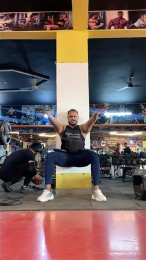 Horse Stance Squat Hold: Build Iron Legs 🔥 #youtubeshorts #tranding
