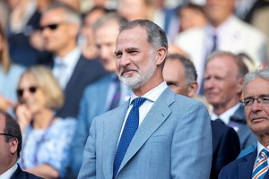 Il re Felipe di Spagna si è conquistato il titolo di "più affascinante di Wimbledon 2023"