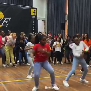 378K views · 22K reactions | Mes petites perles ❤️ @afrohousebelgium Kids ! Et Salimatou qui danse comme si c’était trop facile  Musique  @sergebeynaud x @yoro_beau_swagg_officiel lifuende ! | Jeny Bsg | Facebook