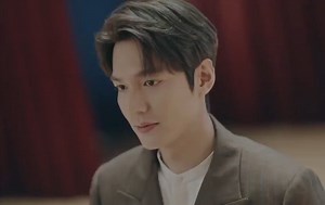 3.5K views · 771 reactions | [CUT] SUNGWOON @ I Fall In Love | The King: Eternal Monarch OST Đẹp trai quá.... í nhầm giọng anh bé hay quá mọi người ơi =))))) Lúc nãy bạn nào có xem phim sẽ thấy có nhà tài trợ hội thể thao là Sungwoon Group và Bệnh viện Haneul đó  Lẽ nào có người nhà Trời cài vào đoàn phim 藍藍 #WoonieVN | Woonie - Ha SungWoon 하성운 Vietnam Fanpage | Facebook