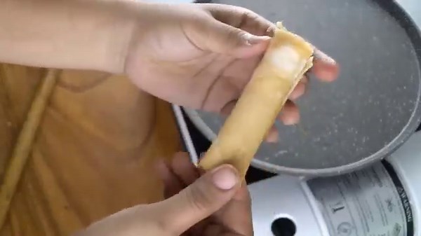 TURONES DE PULVORON /BARQUILLOS / PINIPIG FLAVOR YIELD: 28-30 PCS. INGREDIENTS FOR THE WAFER 2 EGG WHITES 1/2 CUP SUGAR 1/4 TSP. SALT 3 TBSP. OIL 2 TBSP. WATER 1/2 CUP ALL PURPOSE FLOUR INGREDIENTS FOR PINIPIG PULVORON 1 CUP PINIPIG FLAKES 2 CUP ALL PURPOSE FLOUR 1 CUP POWDERED MILK 1 CUP SUGAR 3/4 CUP BUTTER OR MARGARINE thank you for watching! please like and subscribe #barquillosrecipe #turonesdepulvoronrecipe #pangnegosyo #pinipigpulvoronrecipe #trending #lutongtinapay #nobake #flakywaferrec