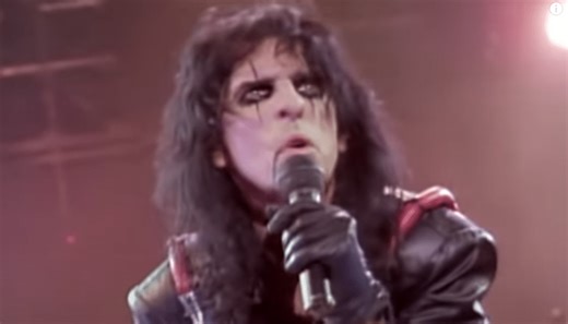 10 Worst Albums From Legendary Classic Rock Bands