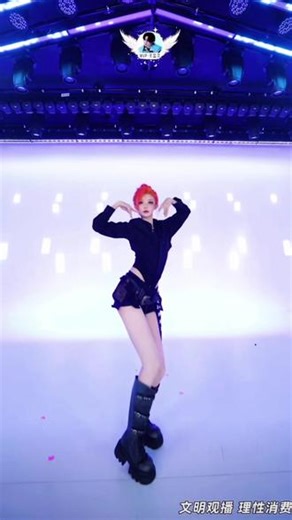 直观感受舞台的魅力 九皇美得尖叫啊啊啊！！！#江浙粤九九#sk九九#sk冰川湖975#舅舅是九九#离开我的依赖dj版