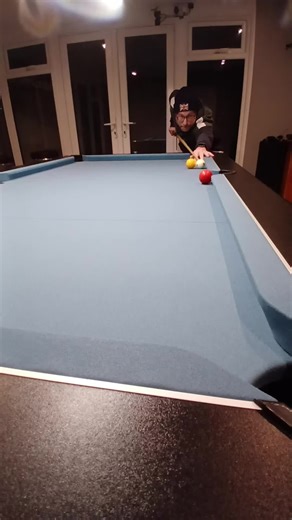classic escape shot. I like doing this shot - very satisfying. #escapeshot #poolrooms #trickshot #8ballpool #trickshots