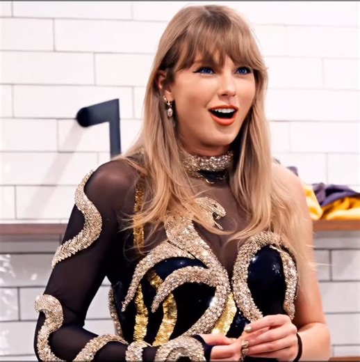 isabella grace 🫶🏻 on Instagram: "i will never get over how beautiful the gold bodysuit is 🥰"