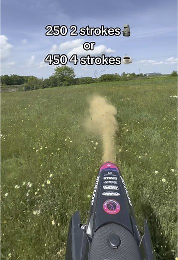 Yamaha 250 2-Stroke vs 450 4-Stroke Motorcycles