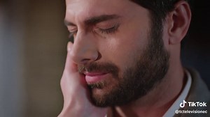 Destino Roto: Un Amor que Resurge Después de Años