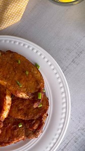 10 minutes in the air fryer and these pork chops are done. They make a perfect weeknight meal and are an easy meal prep also. I guarantee u had all of the seasonings right in your pantry!! you can find the full recipe on my website www.goldengracekitchen.com and search air fryer pork chops or you can Google golden Grace kitchen air fryer pork chops #porkchops #airfryerporkchops #airfryerrecipes #mealprep | The Golden Grace Kitchen