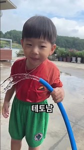 할아버지가 하는 건 다 따라하고 싶다💙l 30개월 아기의 시골 라이프 l A baby who wants to copy everything his grandfather does