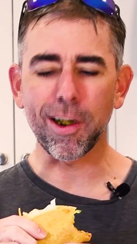 Taco Bell vs Del Taco - Blind Guy Taste Test #shorts