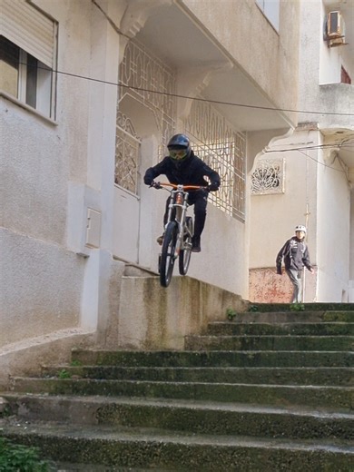 Exploring Unbelievable Downhill Mountain Biking in Tunisia