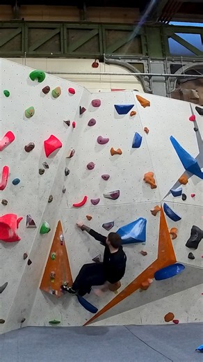 One Handed Start Boulder! #shorts #bouldering #subscribe #climbing #adventure #climb #viral #like
