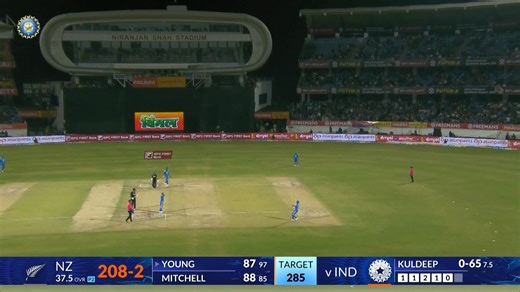 Partnership broken! Kuldeep Yadav with the big wicket of Will Young 👏👏 Updates ▶️ https://bit.ly/INDvNZ-2ndODI-2026 #TeamIndia | #INDvNZ | IDFC FIRST Bank | Indian Cricket Team