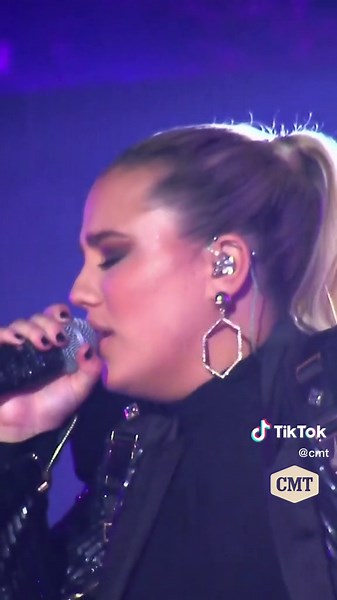 Gabby Barrett's Incredible Performance at CMT Awards Nominated Show