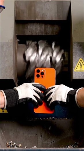 iPhone 17 pro max DESTROYED in Seconds 😱💥