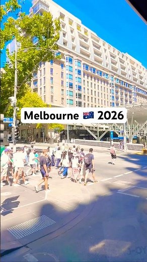 Riding the free tram zone in Melbourne, Swanston Street #citytour #cityview #virtualtour