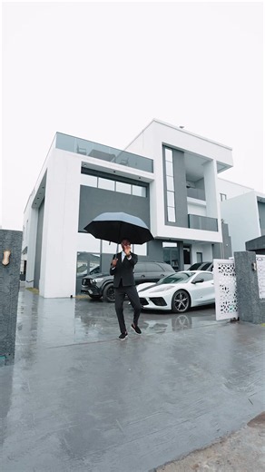 Let’s fill up my new space with quality Italian and French furniture from @savahomes the best! 😁 📍 Address: 55 Adeola Odeku St., Victoria Island, Lagos 📞 Phone: 234 912 348 8888 Visit @savahomes you’ll love it! They’ve got plenty to choose from. 😁 #home #furniture #olaoflagos