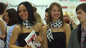 young model girls talking to each other before the fashion show