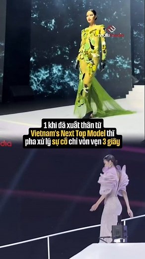 813K views · 6.9K reactions | 1 khi đã xuất thân từ Vietnam's Next Top Model thì pha xử lý "sự cố" chỉ vỏn vẹn trong 3 giây...#AVIFW2025 #Aquafina #MultimediaJSC #PureStyleShines #ToaSangPhienBanThuanKhiet #beUmodels | beU Model Management | Facebook