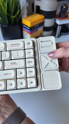 Gear Seekers | Size doesn’t matter with the @iqunix Magi 65 Pro! It’s the perfect mix of aesthetics, functionality and style. #mechanicalkeyboards... | Instagram