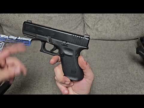 Open up, It's the FBI......Glock 19M first look
