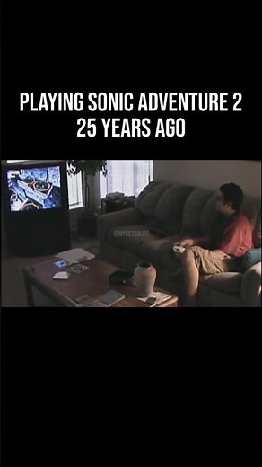 Playing Sonic Adventure 2 on Sega Dreamcast When It Launched in 2001