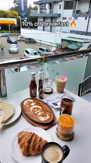 A proper meal makes all the difference 🍽️✨ From hearty breakfasts to satisfying lunches and dinners, every plate at SilverOak Café is made to be enjoyed. Plus, enjoy **10% OFF breakfast** and start your day right ☀️🥞☕ Great food. Cozy space. Beautiful moments. 📍 Rhapta Promenade Mall | Shell Spring Valley