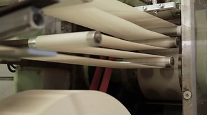 21K views · 511 reactions | DRUM ROLL PLEASE... Say hello to the world's first plastic-free, non-GM, unbleached tea bag!  Pop over to our website to find out more information: https://www.clipper-teas.com/sustainability/ ☕️ | Clipper Teas | Facebook