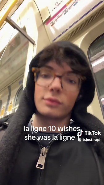 Exploring the Paris Metro's Ligne 10