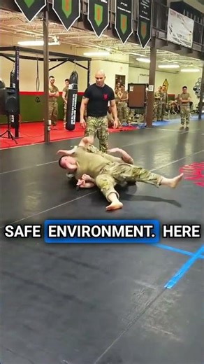 How Soldiers Train for Close-Quarters Knife Combat 🪖🔪⚠️