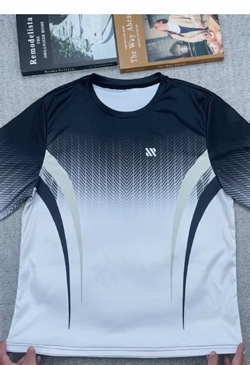 Maximize Your Workout Style with This Gradient Training Shirt! 💪🏽✨ #longsleeve #Gym#spotlightfinds#tiktokshopcreatorpicks#ValentinesDay