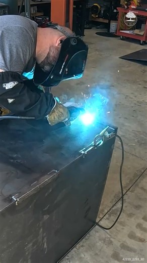 Building a DIY Fireproof Solar Battery Rack #metalwork #welding #diybuilds #solar | The Kelley's country life