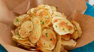 Homemade Crispy Microwave Potato Chips