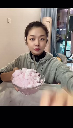 #1heartice #2heartice #ice #asmr #fyp #fypシ #icelover #iceaddict #viral #blowthisup #asmriceeating #viralvideo #makemefamous #icetok #foryoupage #asmrsounds #satisfying #mukbang #asmrsound #boostme #goviral #shadowbanned #goviralgo #freezerfrost #freezerfrosteating #whiteice