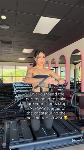 Katie Alvarenga on Instagram: "Can you meet me @glow_lagree? The lighting is 10/10!!!😇✨ Come take a class with me or any of the amazing instructors! We’d love to share the Glow experience with you 😇✨🤩 #lagree #lagreefitness #lagreemethod #torsotwist"