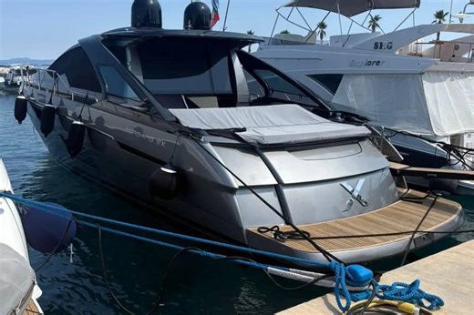 2017 Pershing 5x Motor Yachts for sale - YachtWorld