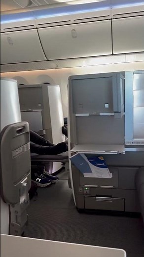 Inside British Airways Business Class on the Boeing 787-9 #shorts