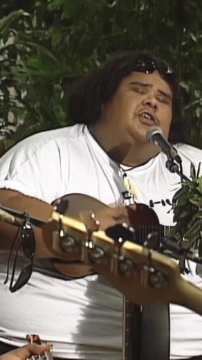 Israel and his band performing “Living in a Sovereign Land” live from Waioli Tea Room in Manoa. #israelkamakawiwoole #iz #ukulele #hawaiianstyleband #hawaiian #hawaii #live #liveperformance