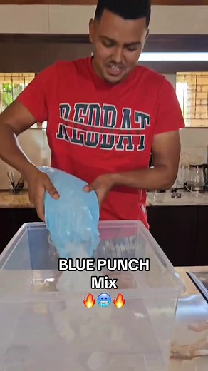 Delicious Blue Punch Recipe for December Parties