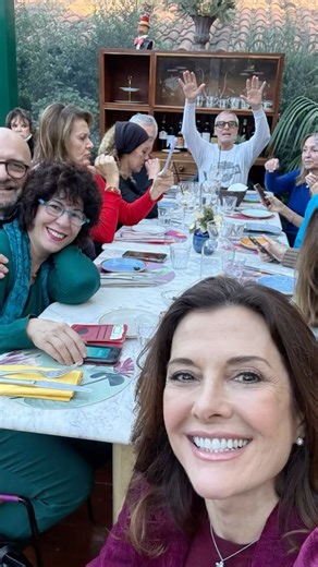Fabiana Udenio on Instagram: "Epic get together with my high school mates ❣️❣️ Siamo troppo fichi 😝😝💪@maddalenadeluca @alessandrapepe864 @kissmao64 @federicocarones and many more too cool to be tagged ;) #highschoolreunion #compagnidiscuola #liceolinguistico #ohtheplacesyouwillgo"