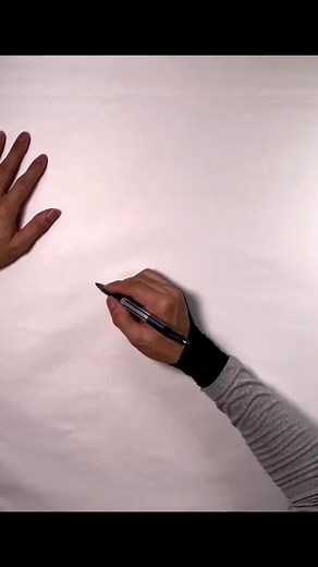 Mastering Pen Control: Realistic Thumbs-Up Hand Drawing Tutorial
