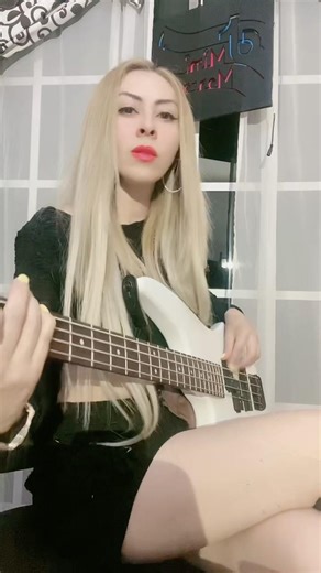 Bass cover Time is running out - Muse #bass