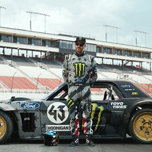 226K views · 244 reactions | The best racers always have a strategy. Forza Motorsport 7 arrives October 3. | Xbox | Facebook