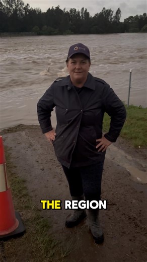 57K views · 345 reactions |  SANDBAG PICK UP LOCATIONS   31 Rees James Rd, Raymond Terrace  Waterworks Rd, Rutherford (SES HQ)  Ferodale Oval, Medowie Stay safe out there and please call 13 25 00 for any flood emergencies 﫶 | Meryl Swanson MP | Facebook