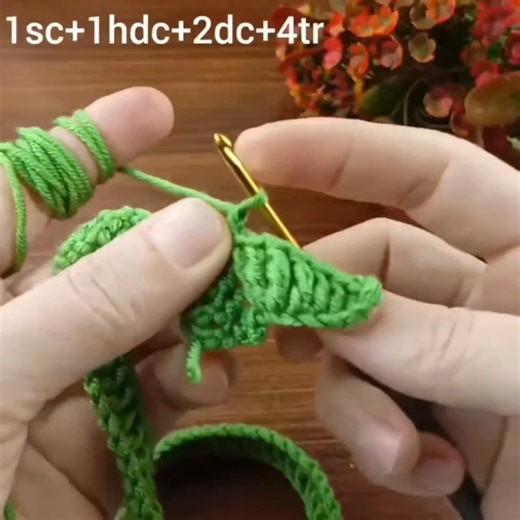 Super Easy and Useful Crochet Keychain with Flower Ornament% selling and Gifting! #crochet #desıng #knitting -hacer | Nurgül İle El Sanatları