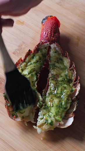 Delicious Garlic Butter Lobster Tail Recipe