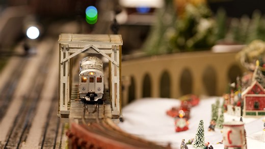 All aboard! These are the best holiday train displays in Cincinnati