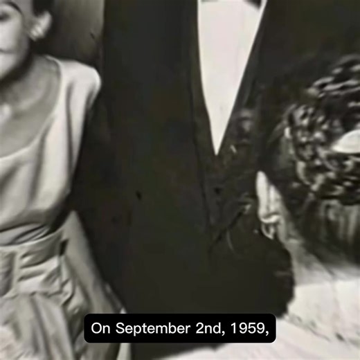 On September 2nd, 1959, Audrey Hepburn arrived in Zurich, Switzerland, beside her husband Mel Ferrer for the grand Swiss premiere of The Nun’s Story. The couple, elegant and composed, appeared at the Corso Theatre, where crowds gathered along Bahnhofstrasse to glimpse Hollywood royalty. Hepburn, wearing a demure satin gown, embodied the serenity of Sister Luke — the role that had earned her critical acclaim and an Academy Award nomination earlier that year. Directed by Fred Zinnemann and filmed 