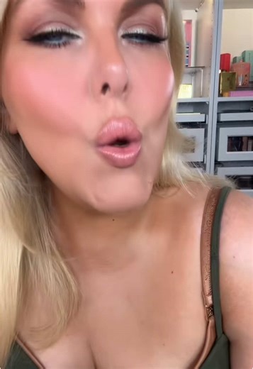 How to Embrace Friendly Rivalry in Makeup