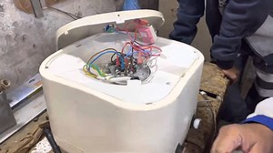 Small electric geyser not ON How will to test In Urdu_Hindi #fully4world ================ Subscribe on youtube : youtube : https://www.youtube.com/@fully4world/videos ----------------------------------------------------------. (For Sponsorship Contact) WhatsApp Contact : 923164076971 PCB course detail : http://bit.ly/3KQpM6v AC course details : http://bit.ly/41nEND8 ----------------------------------------------------------------- AC & PCB Course Buy Contact : 923164076971 . Instagram : https://